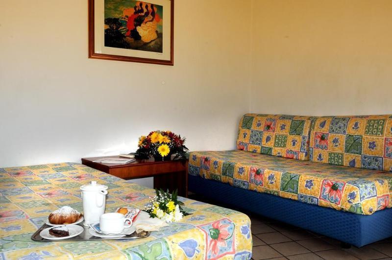 Hotel Sirenetta อิโซลา เดลเล เฟมมิเน ภายนอก รูปภาพ