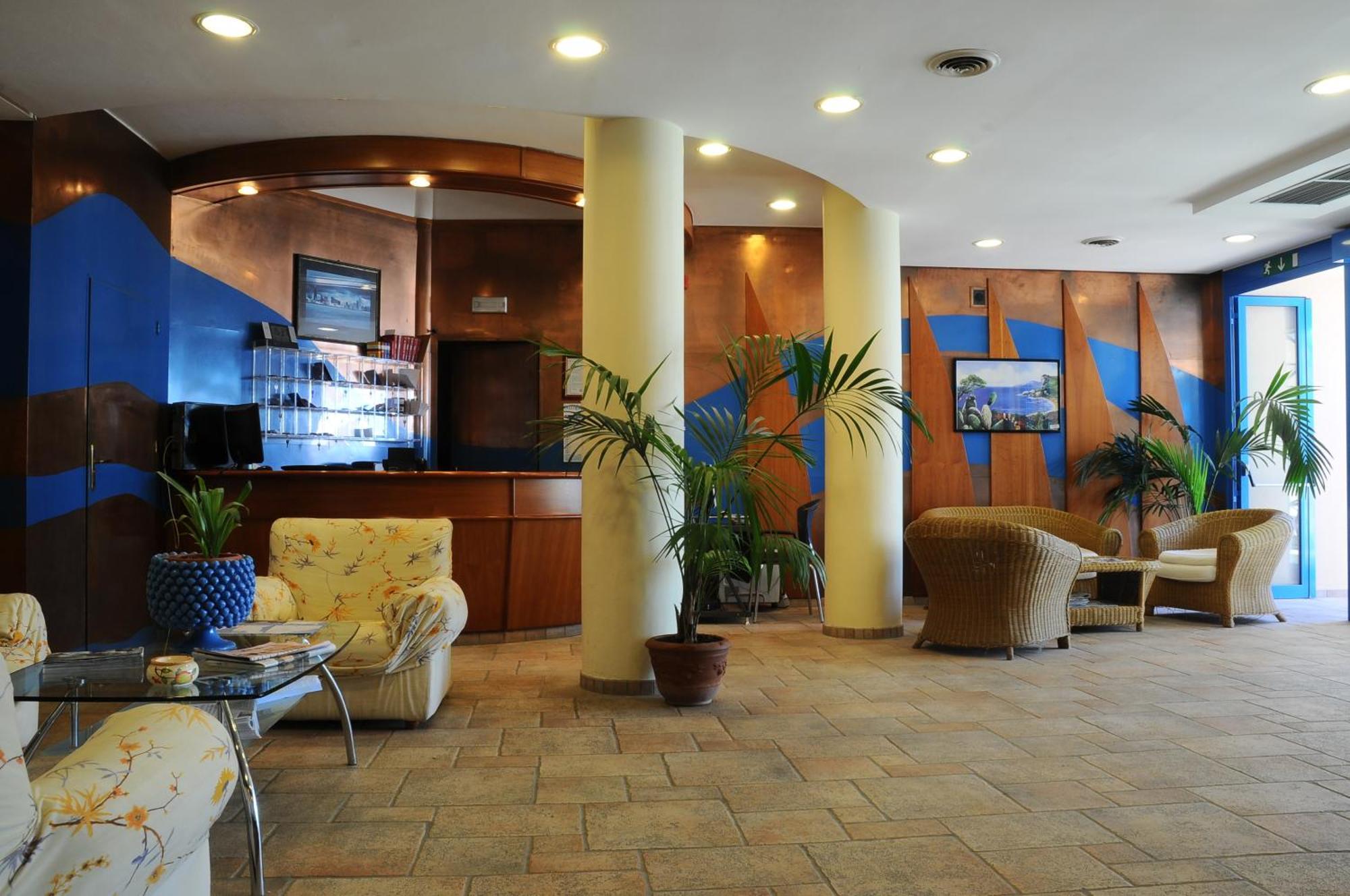 Hotel Sirenetta อิโซลา เดลเล เฟมมิเน ภายนอก รูปภาพ