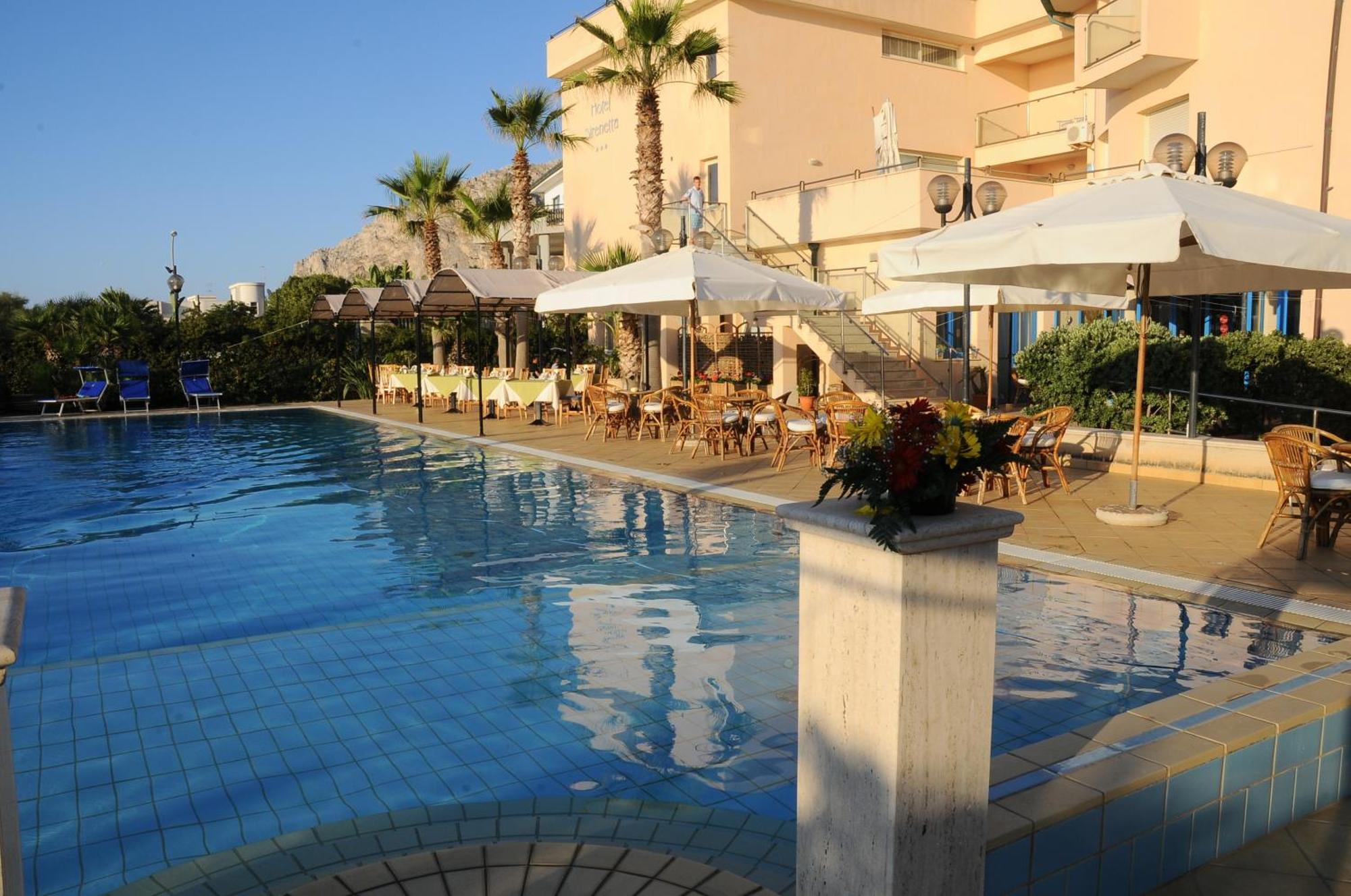 Hotel Sirenetta อิโซลา เดลเล เฟมมิเน ภายนอก รูปภาพ