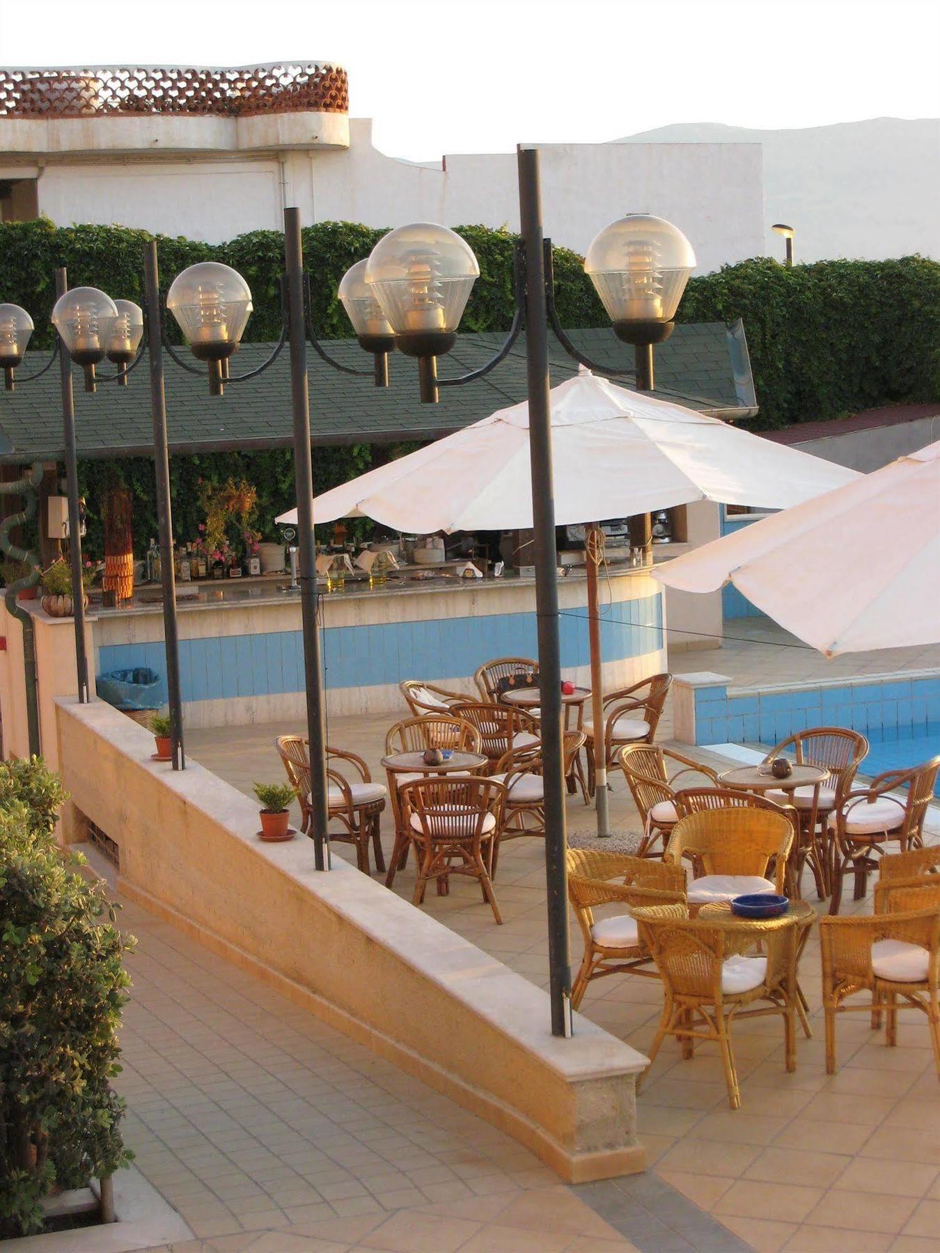Hotel Sirenetta อิโซลา เดลเล เฟมมิเน ภายนอก รูปภาพ